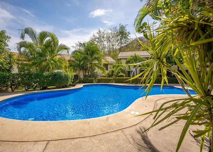 Playa Ocotal W/ Pool: Walk To The Beach! Hébergement de vacances Coco