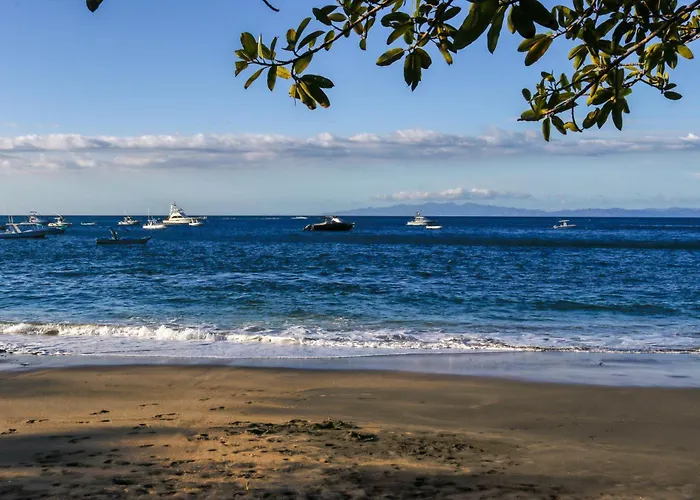 Playa Ocotal W/ Pool: Walk To The Beach! Hébergement de vacances *